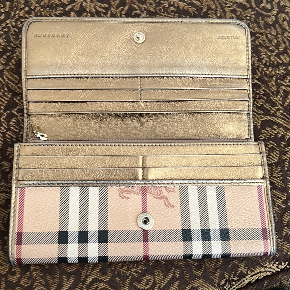 Burberry Authentic Haymarket - Picture 7 of 13